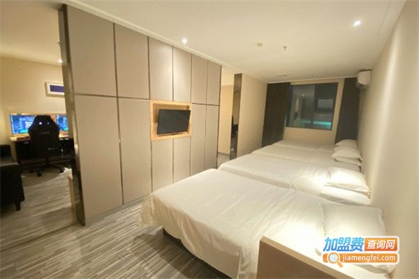 平底锅电竞酒店加盟费