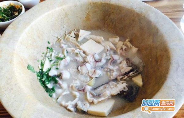 鱼尚鲜草帽石锅鱼加盟