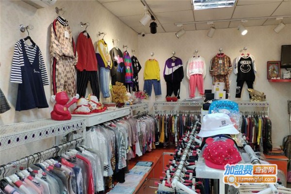 小毛虫童装加盟