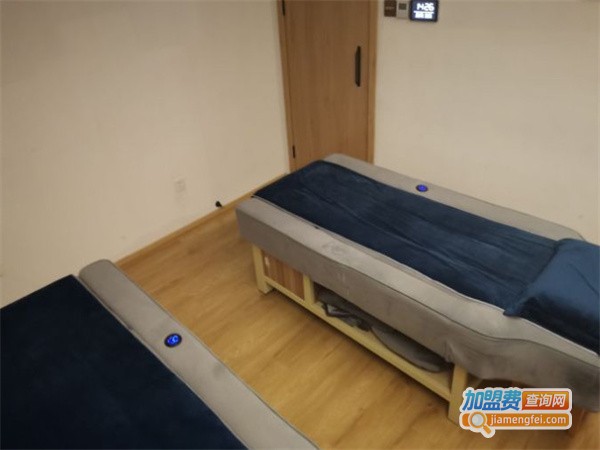 六初采耳加盟费