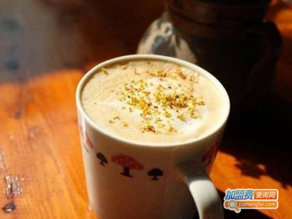 hollin赫里奶茶加盟费