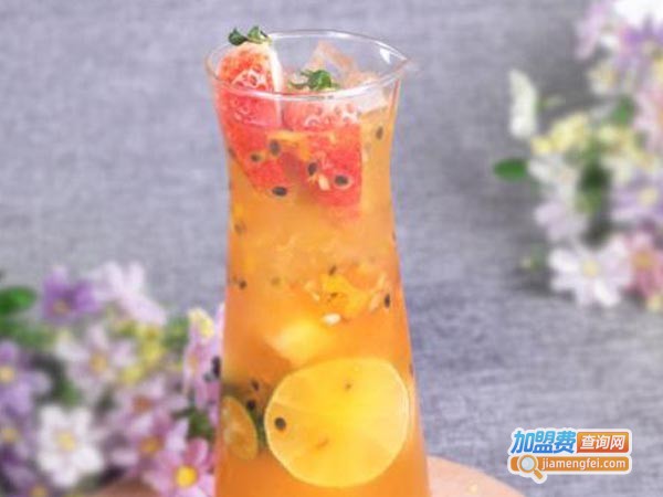 贪吃猪鲜果奶茶