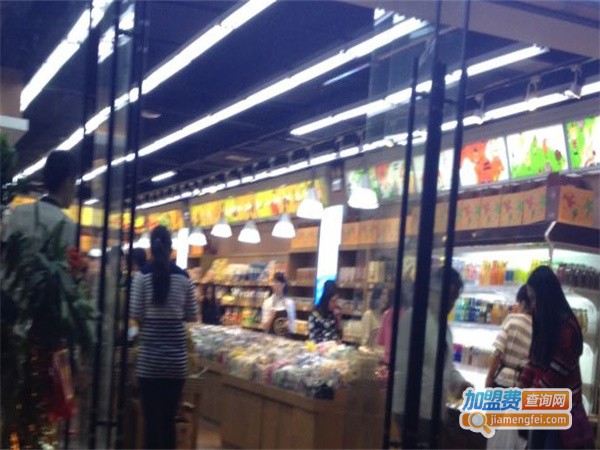 巴迪鲜果零食加盟费