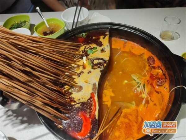 刘二娃串串香火锅加盟费