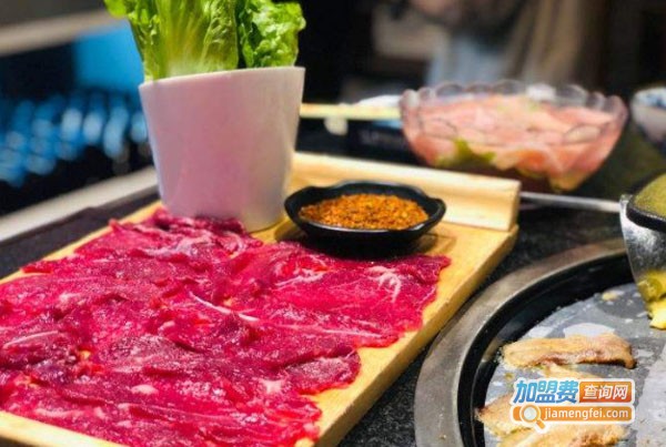 牛小渝烤肉火锅加盟