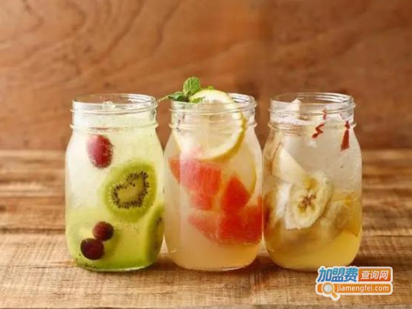 小茶老师茶饮加盟费