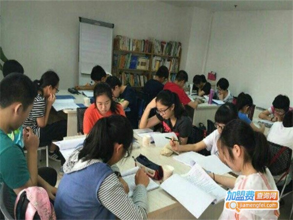 红对勾教育加盟