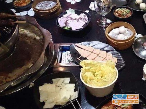 蚝皇创意四层火锅加盟店