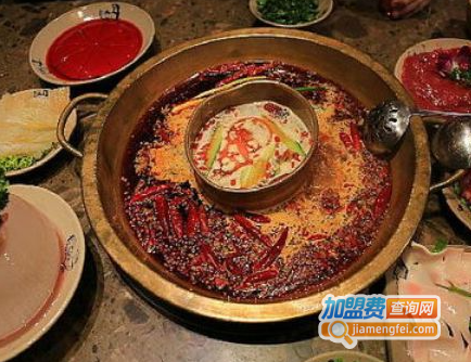小小碳火锅店