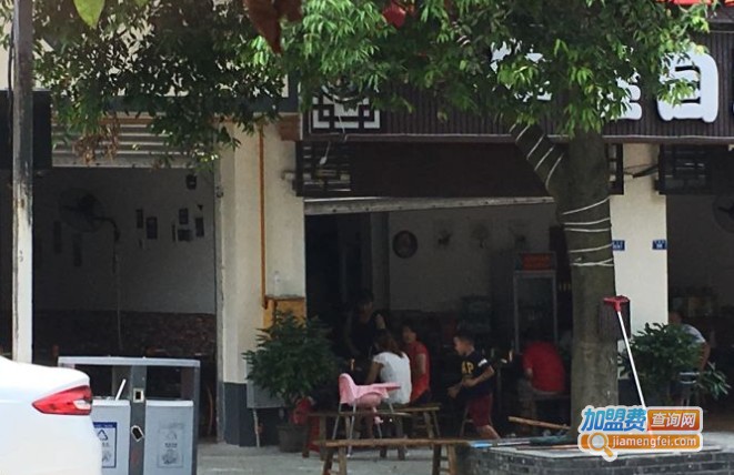 牛蛙自助火锅加盟费