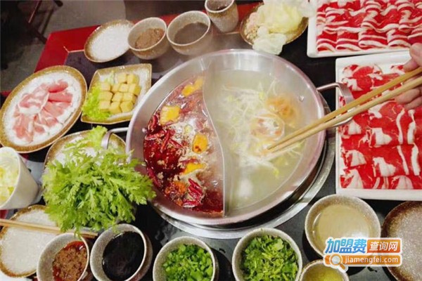 渝客隆火锅加盟费