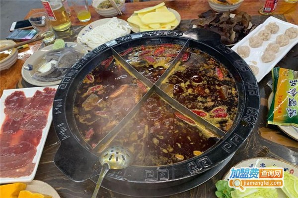 重庆牛香坊老火锅加盟费