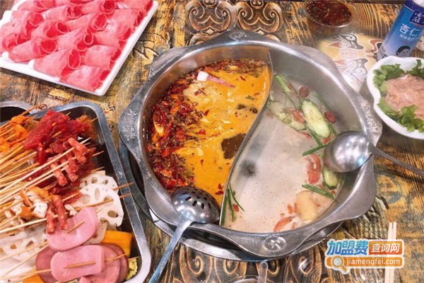 六婆串串香火锅加盟费