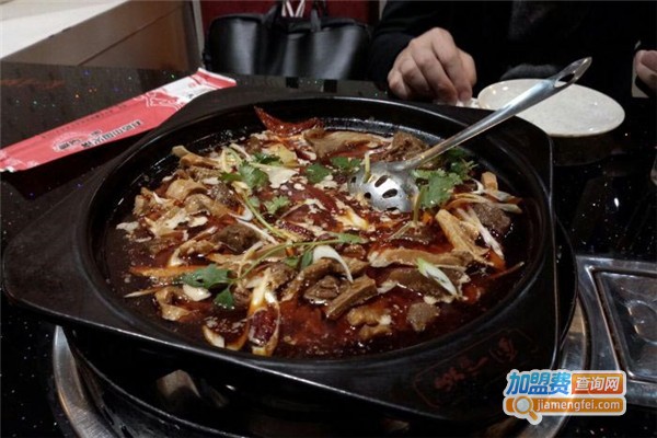 筋头巴脑一锅香