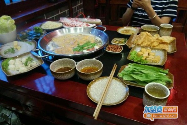 校门口的涮牛肚加盟费