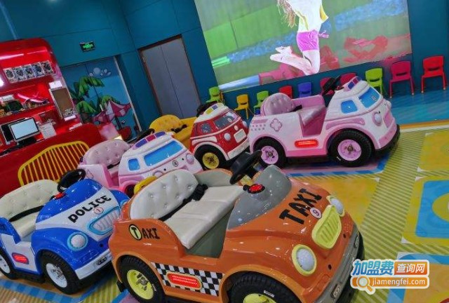 糖布王国汽车小镇加盟费