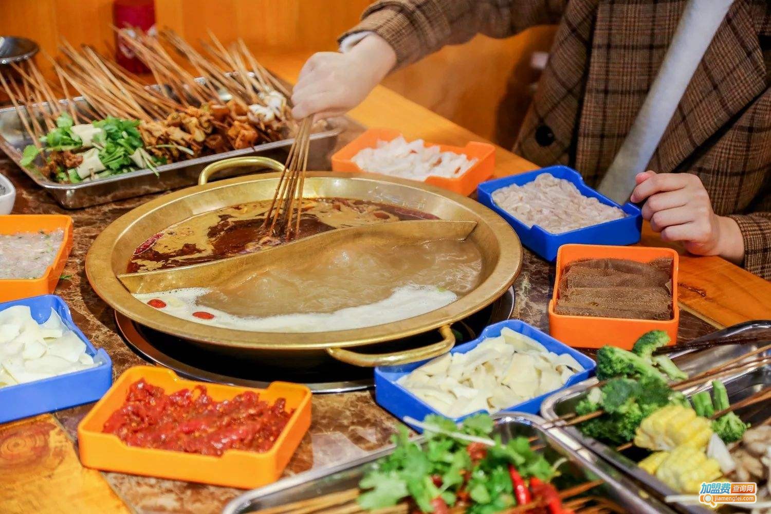 龙船小调·串串火锅