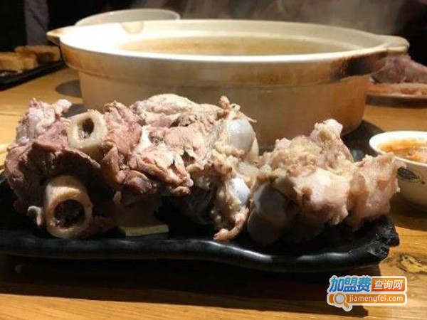 样样红骨头王火锅加盟费