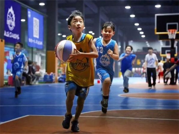 小虎少儿篮球馆加盟