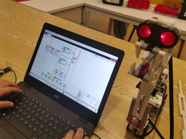 中科乐机器人编程加盟