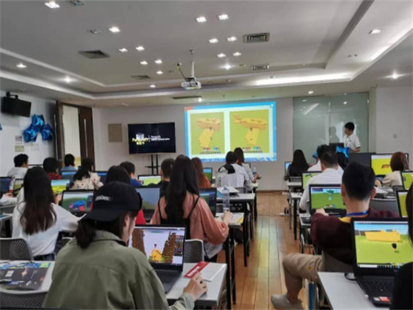 帕拉卡少儿编程加盟