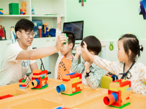 中小学机器人编程加盟费