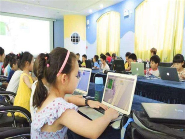 乐编宝少儿编程加盟