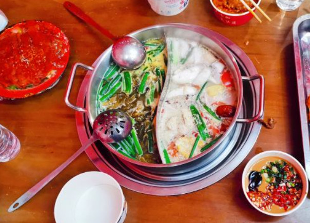 三宝串串加盟费