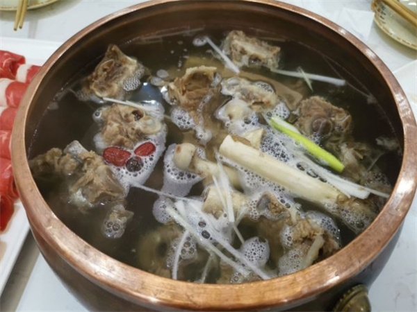 蒙骨香羊蝎子火锅