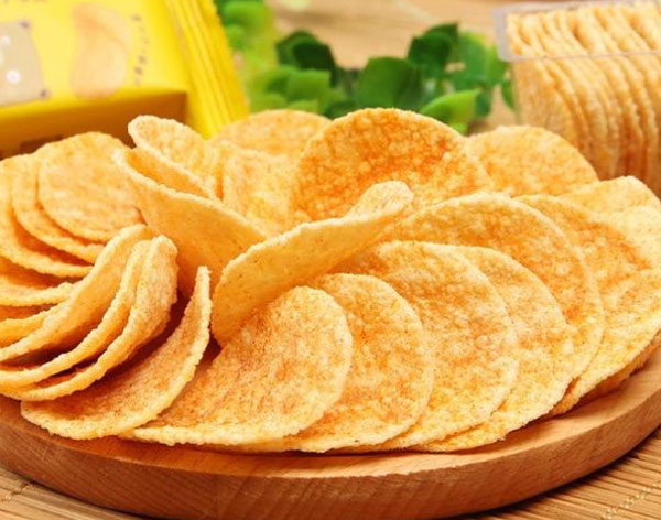 好吃屋零食量贩加盟