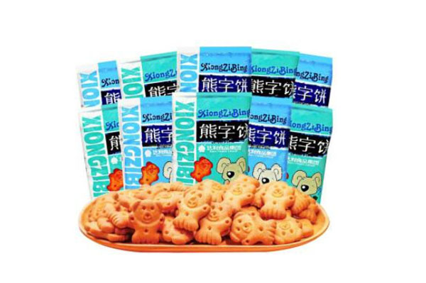 好吃屋零食量贩加盟