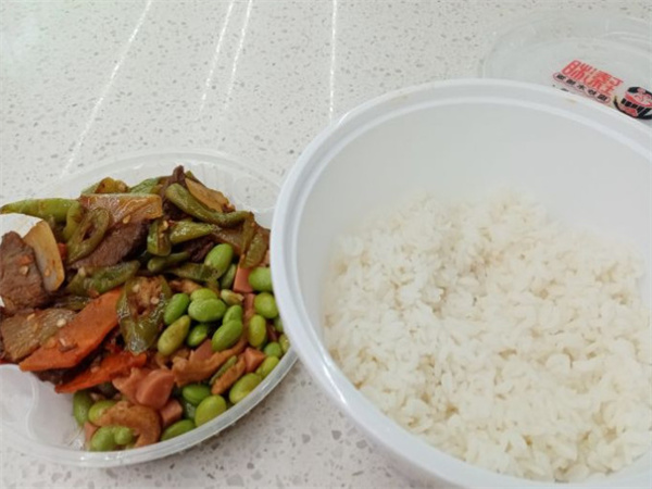 臻湘现炒木桶饭