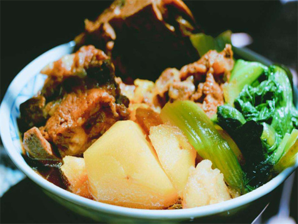 卤大大酱骨拌饭加盟费