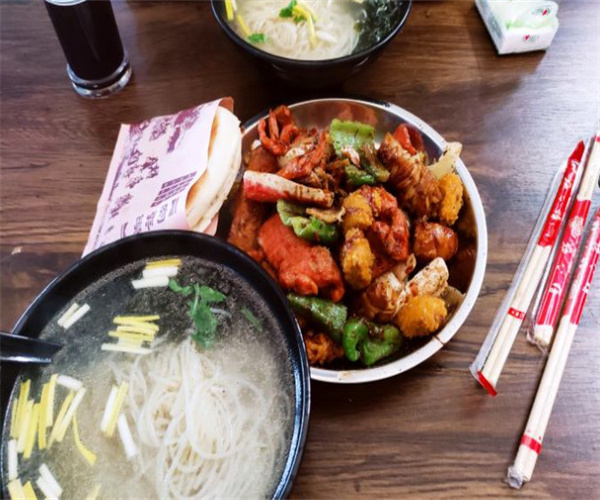 亳州乌鸡三鲜面加盟费