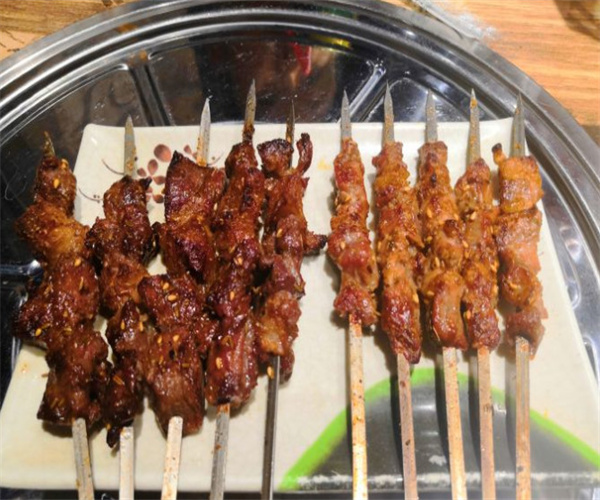 大呲花烤肉店加盟