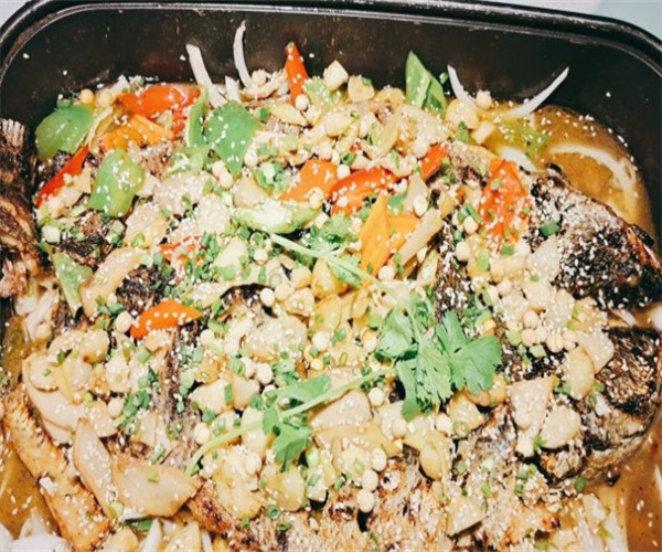 跃焱季秘制烤鱼加盟费