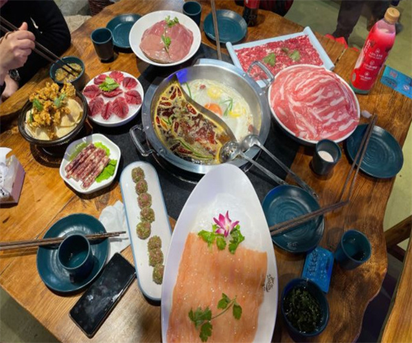 城墙拐拐火锅加盟费