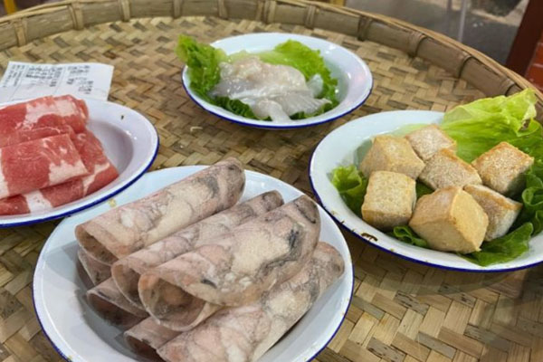 拈嘎嘎虾滑火锅加盟费