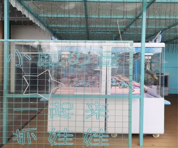 小鹿的屋娃娃机加盟