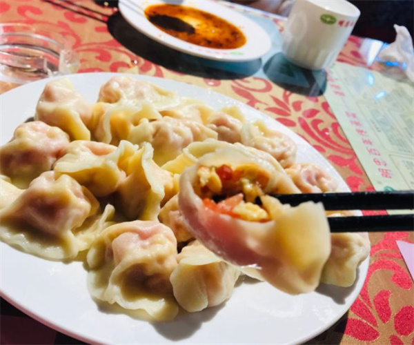 明忠饺子王