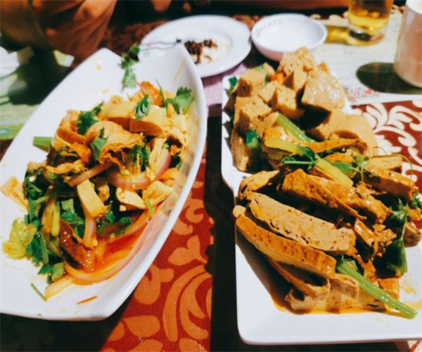 明忠饺子王