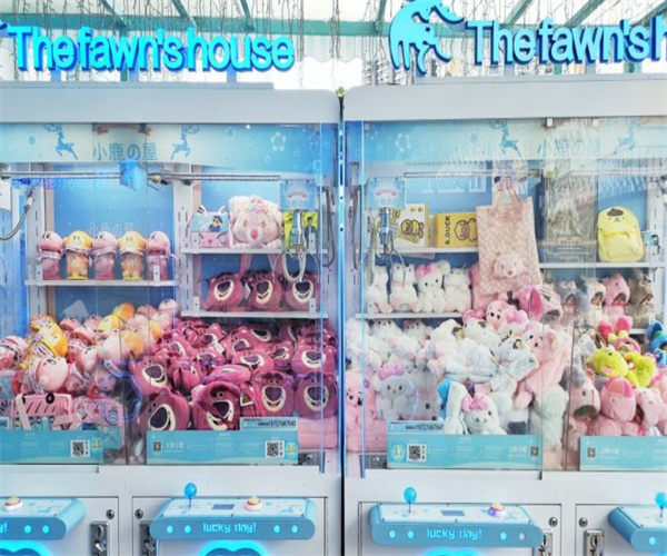 小鹿的屋娃娃机加盟