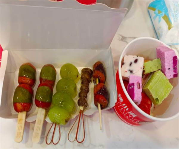 糖小满冰糖葫芦