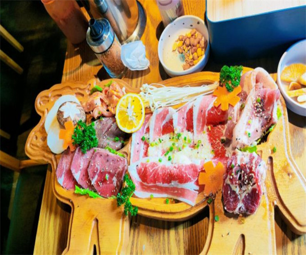 吾丽亲古炭火烤肉加盟费