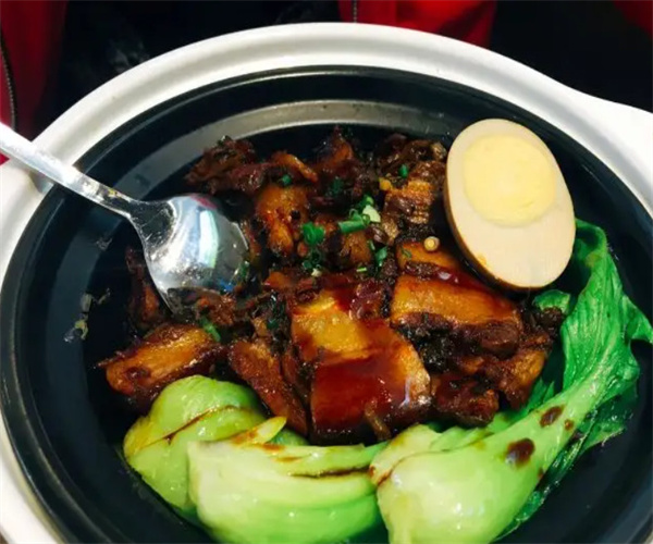 米味饭道煲仔饭加盟