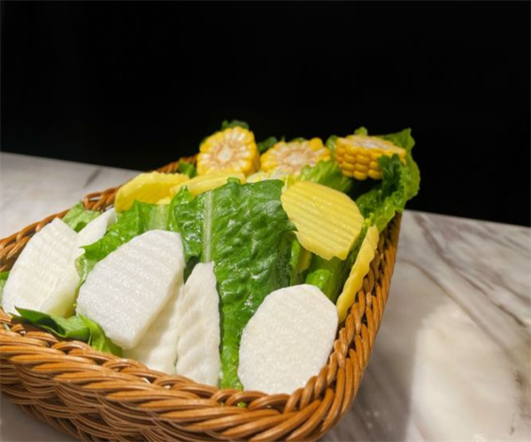 鼎凰花胶鸡海鲜火锅