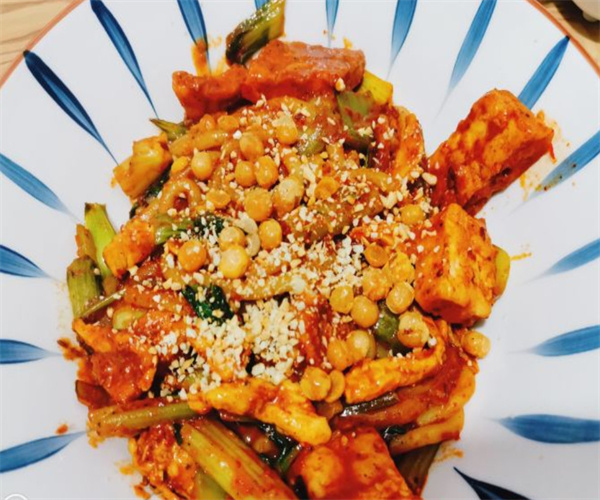 撒椒新疆炒米粉加盟费