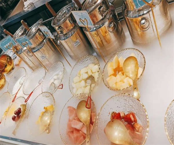 澜熊酸奶水果捞加盟