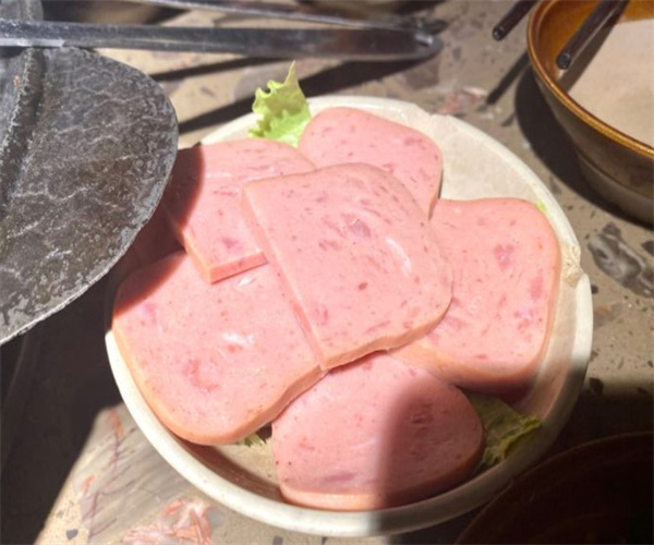 二两小陈重庆市井老火锅