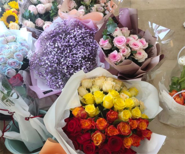 【那些花儿鲜花店加盟】开店加盟那些花儿鲜花店轻松赚钱生意好！